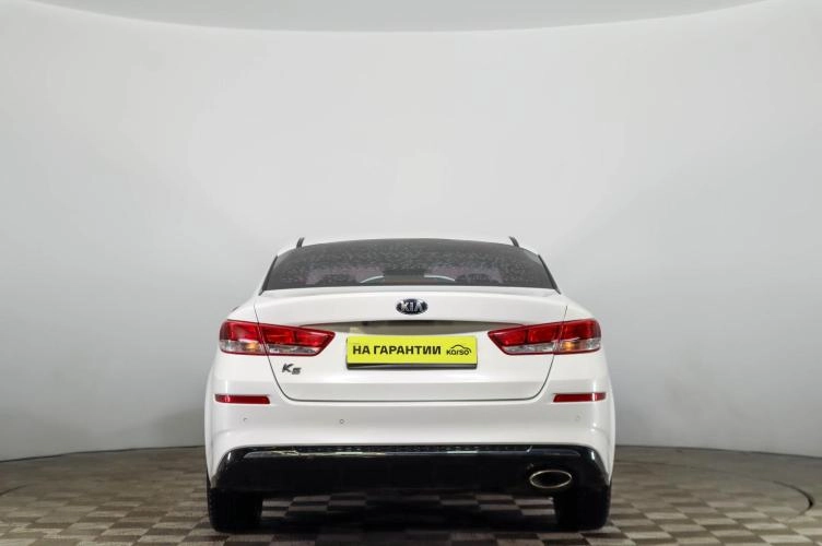 KIA K5 5 из 6