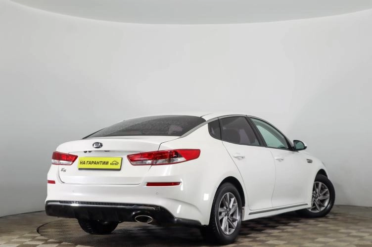 KIA K5 4 из 6