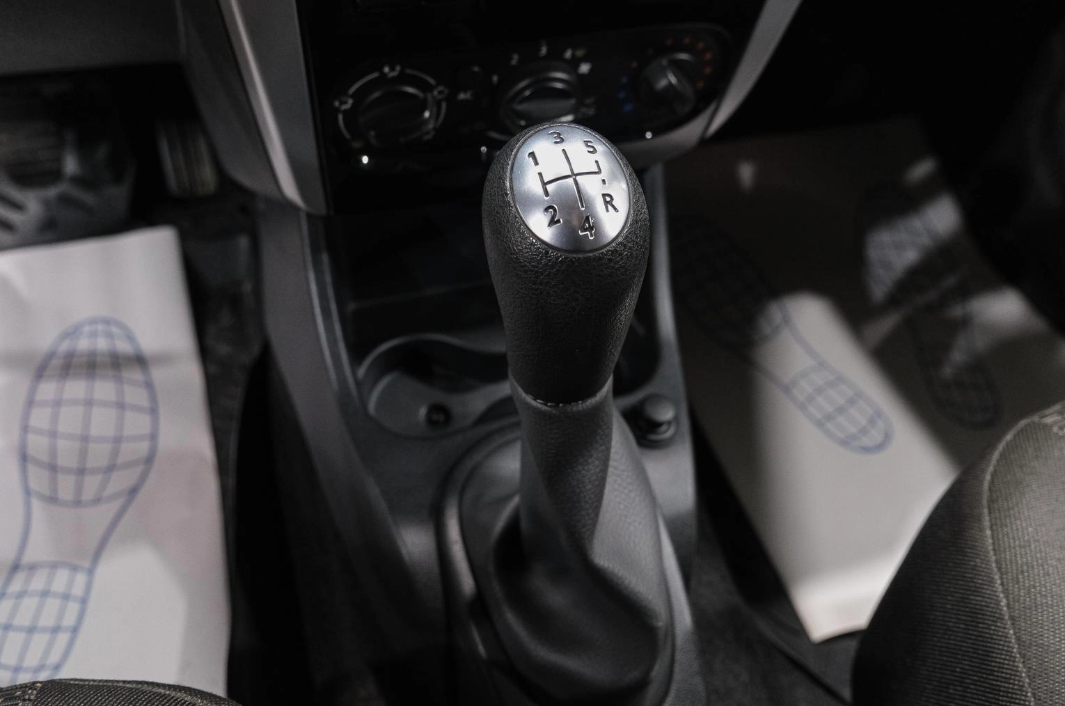 ВАЗ (LADA) Largus 21 из 26