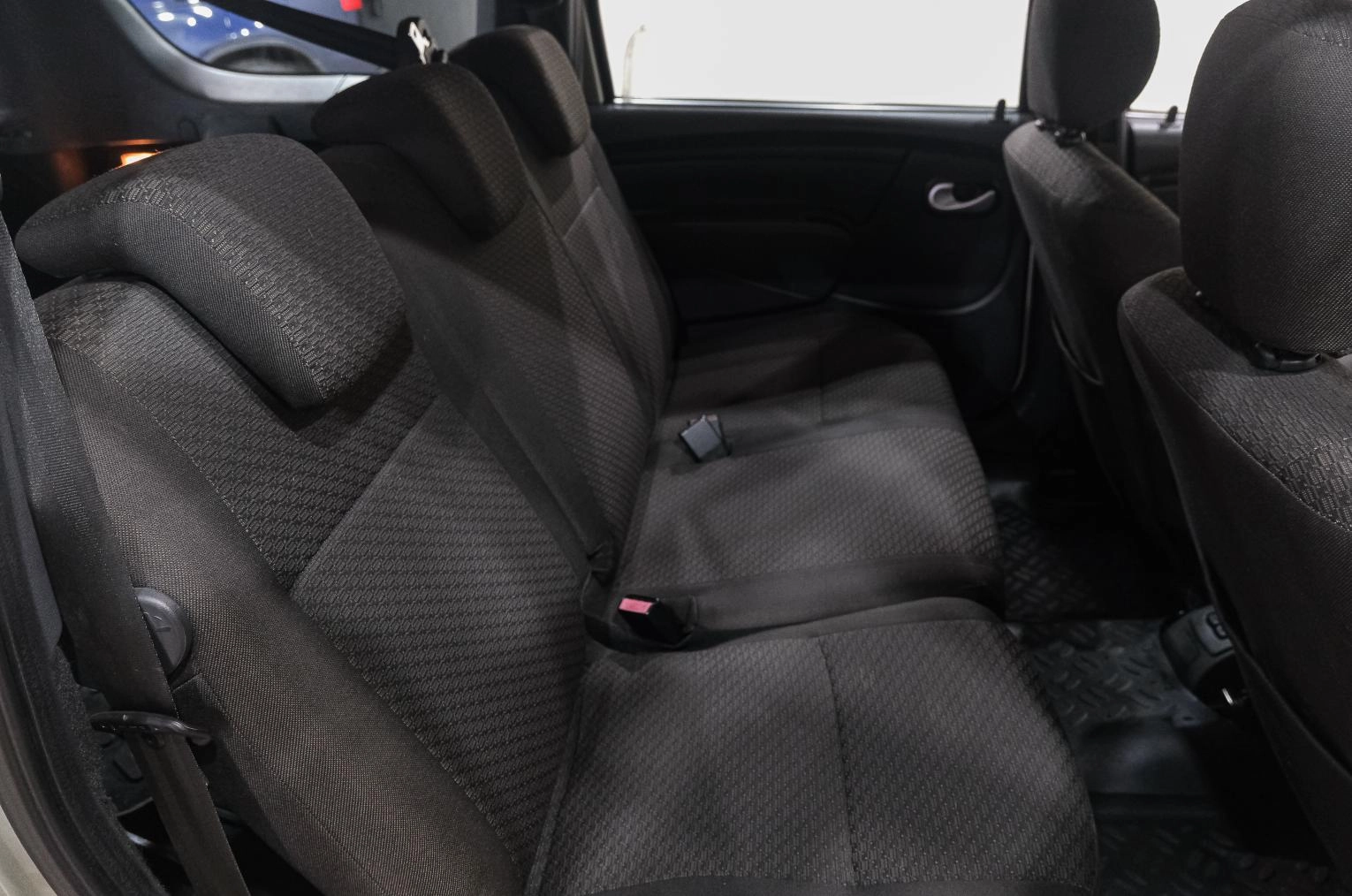 ВАЗ (LADA) Largus 24 из 26