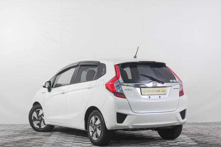 Honda Fit 4 из 6