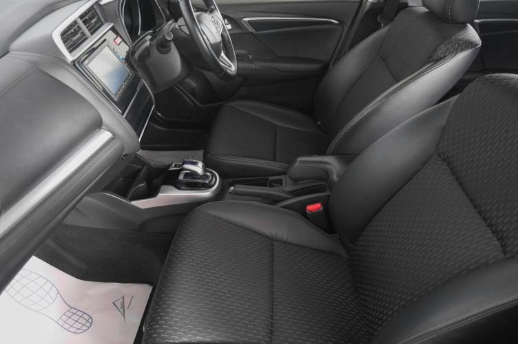 Honda Fit 8 из 22