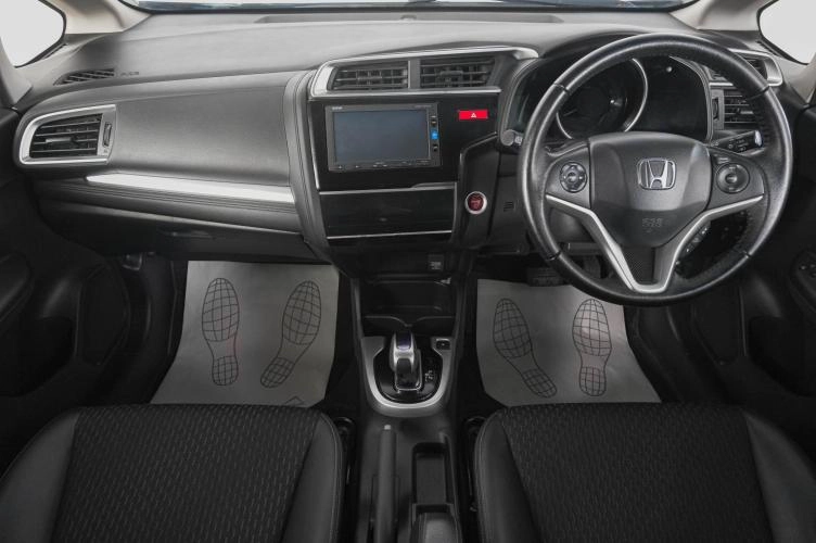 Honda Fit 13 из 22