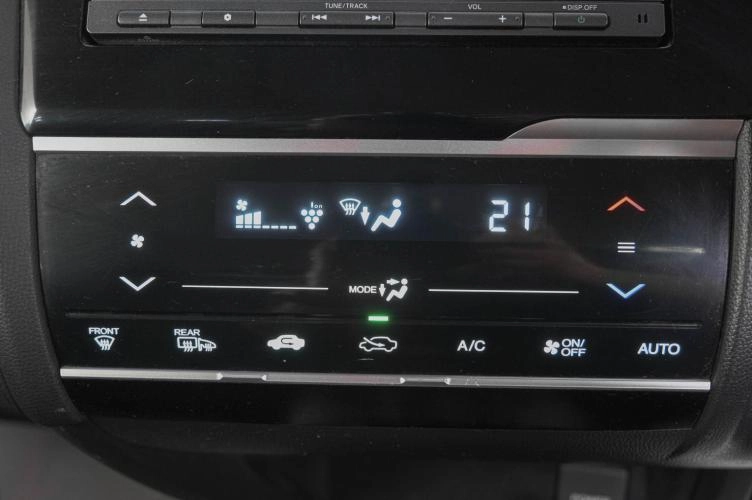 Honda Fit 19 из 22