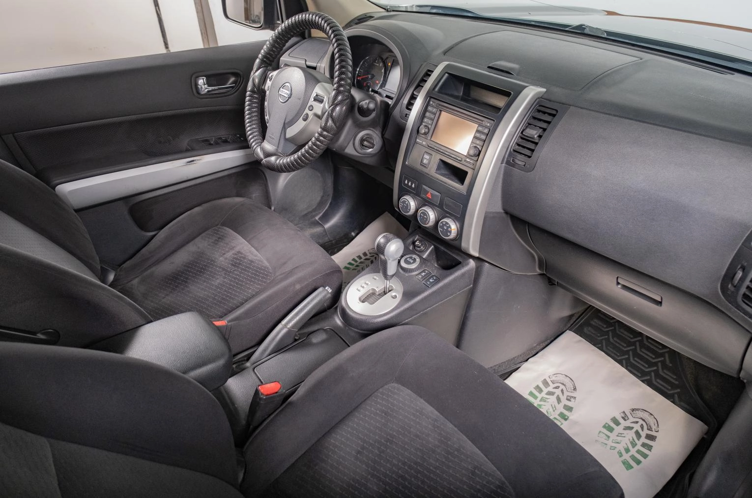 Nissan X-Trail 17 из 18