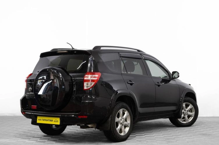 Toyota RAV4 4 из 6
