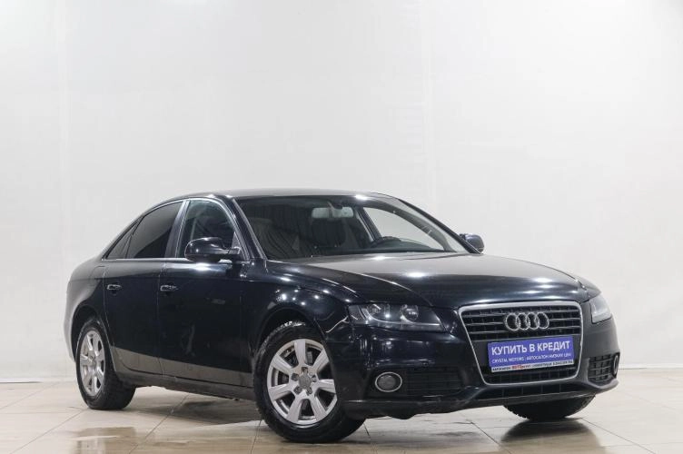 Audi A4 1 из 6