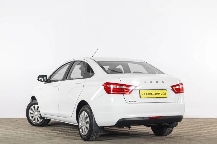 ВАЗ (LADA) Vesta 4 из 6
