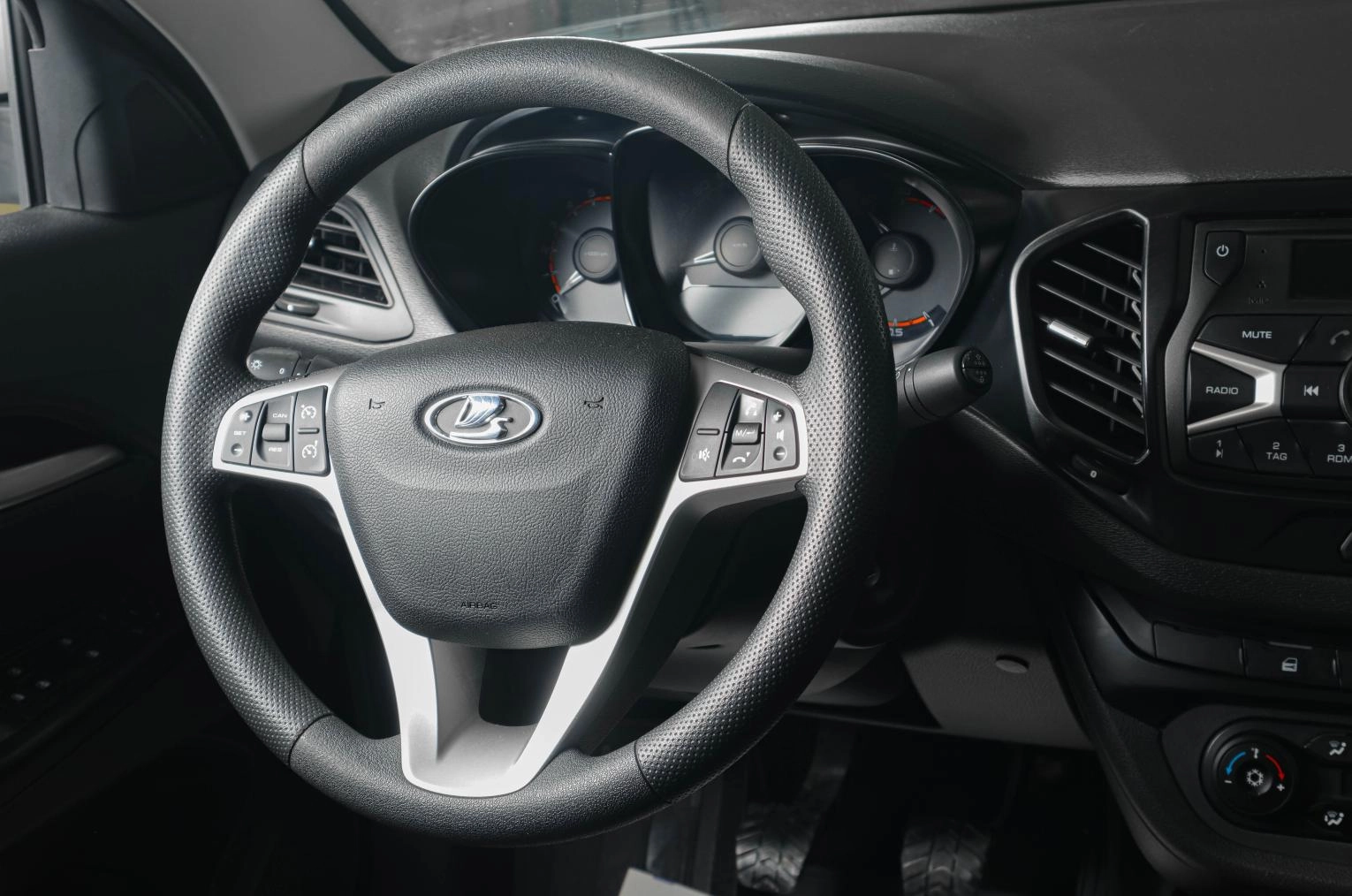 ВАЗ (LADA) Vesta 11 из 18