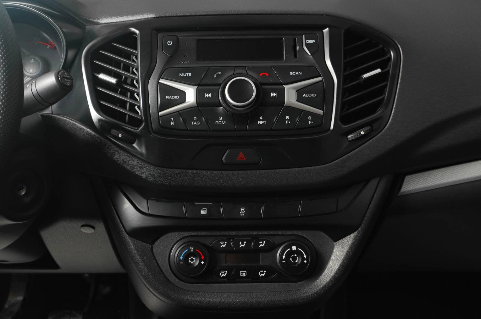ВАЗ (LADA) Vesta 16 из 18