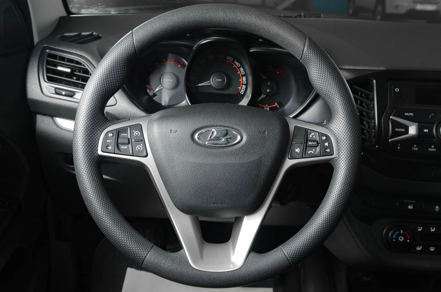 ВАЗ (LADA) Vesta 13 из 18