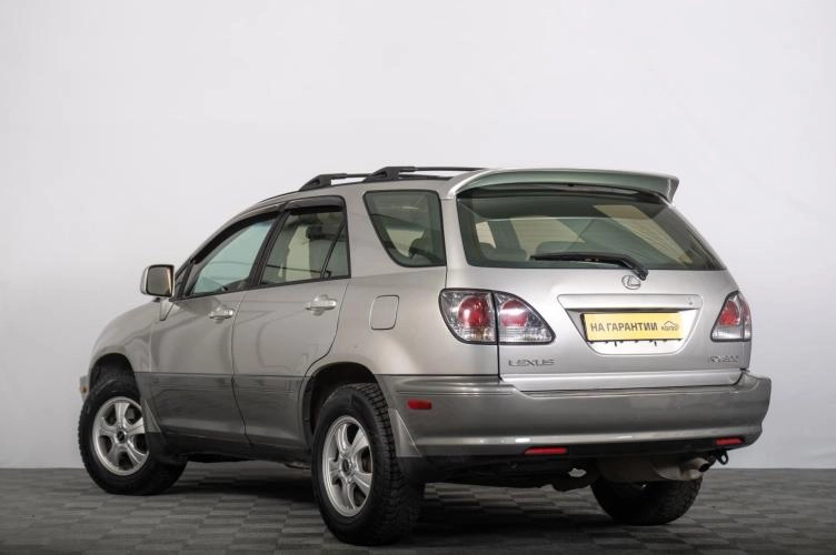 Lexus RX 5 из 6