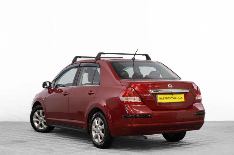 Nissan Tiida 6 из 6