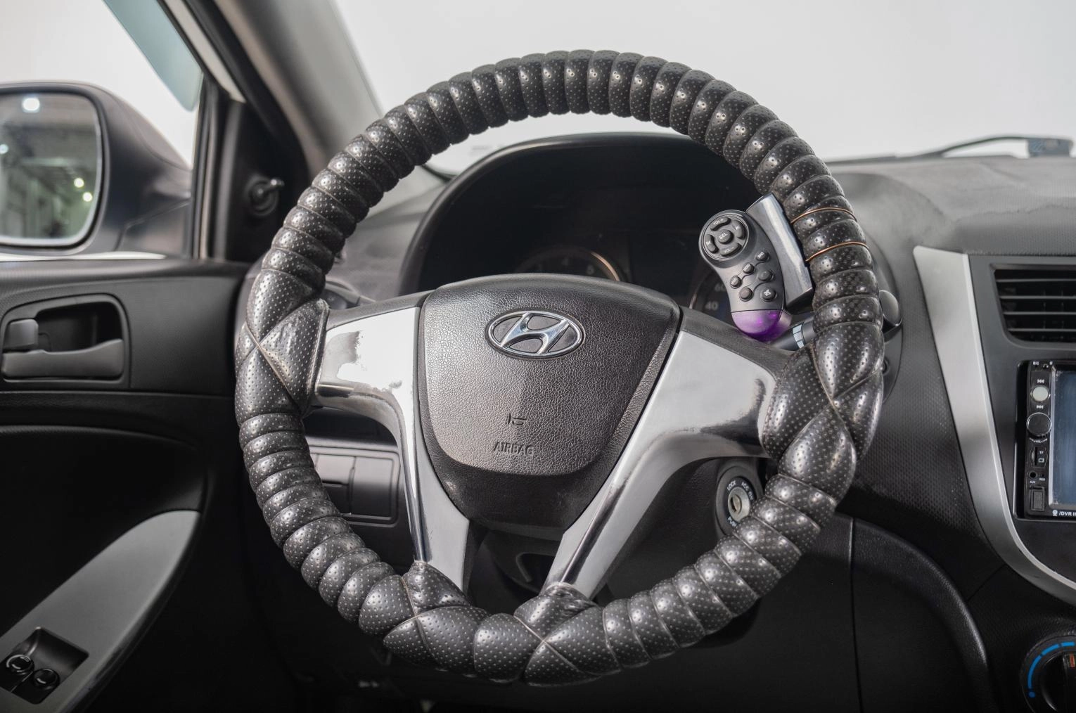 Hyundai Solaris 10 из 16