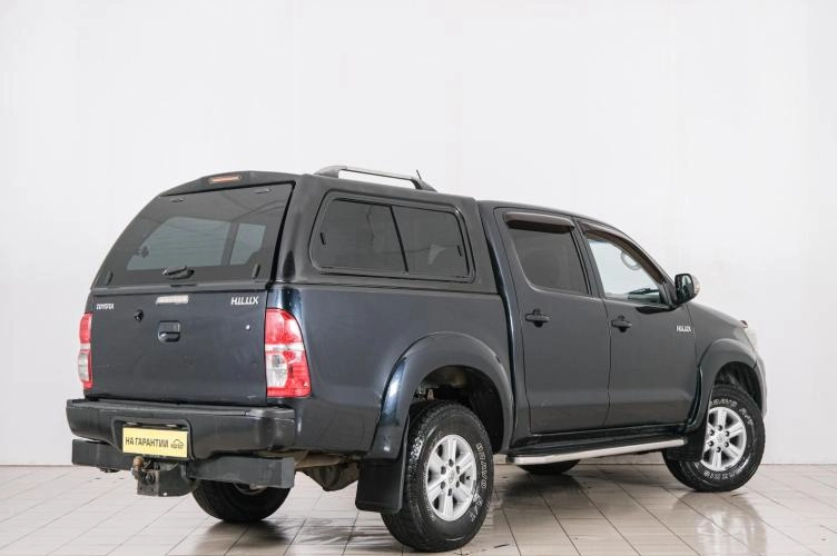 Toyota Hilux 6 из 6