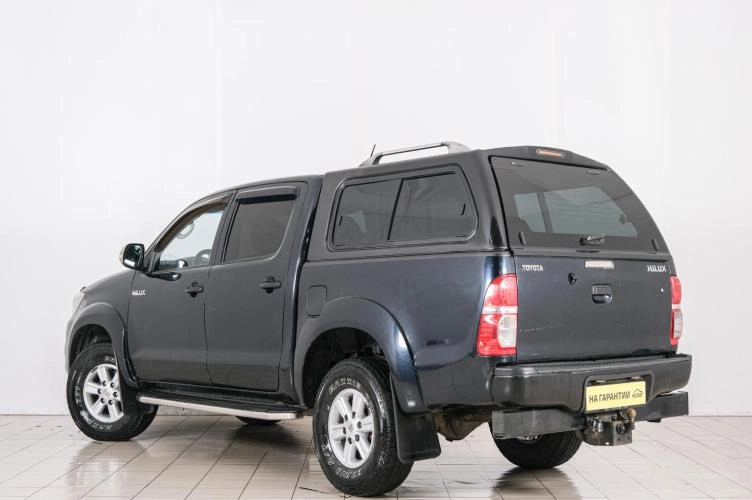 Toyota Hilux 4 из 6