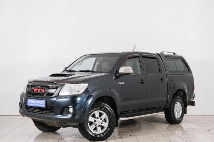 Toyota Hilux 3 из 6