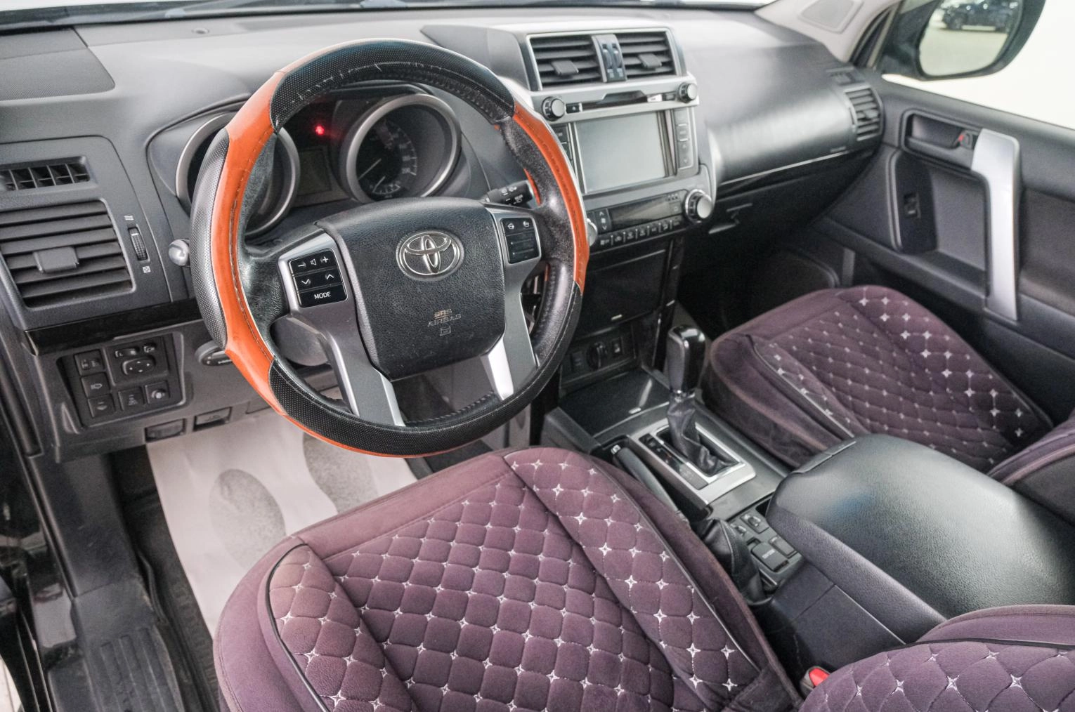 Toyota Land Cruiser Prado 8 из 24
