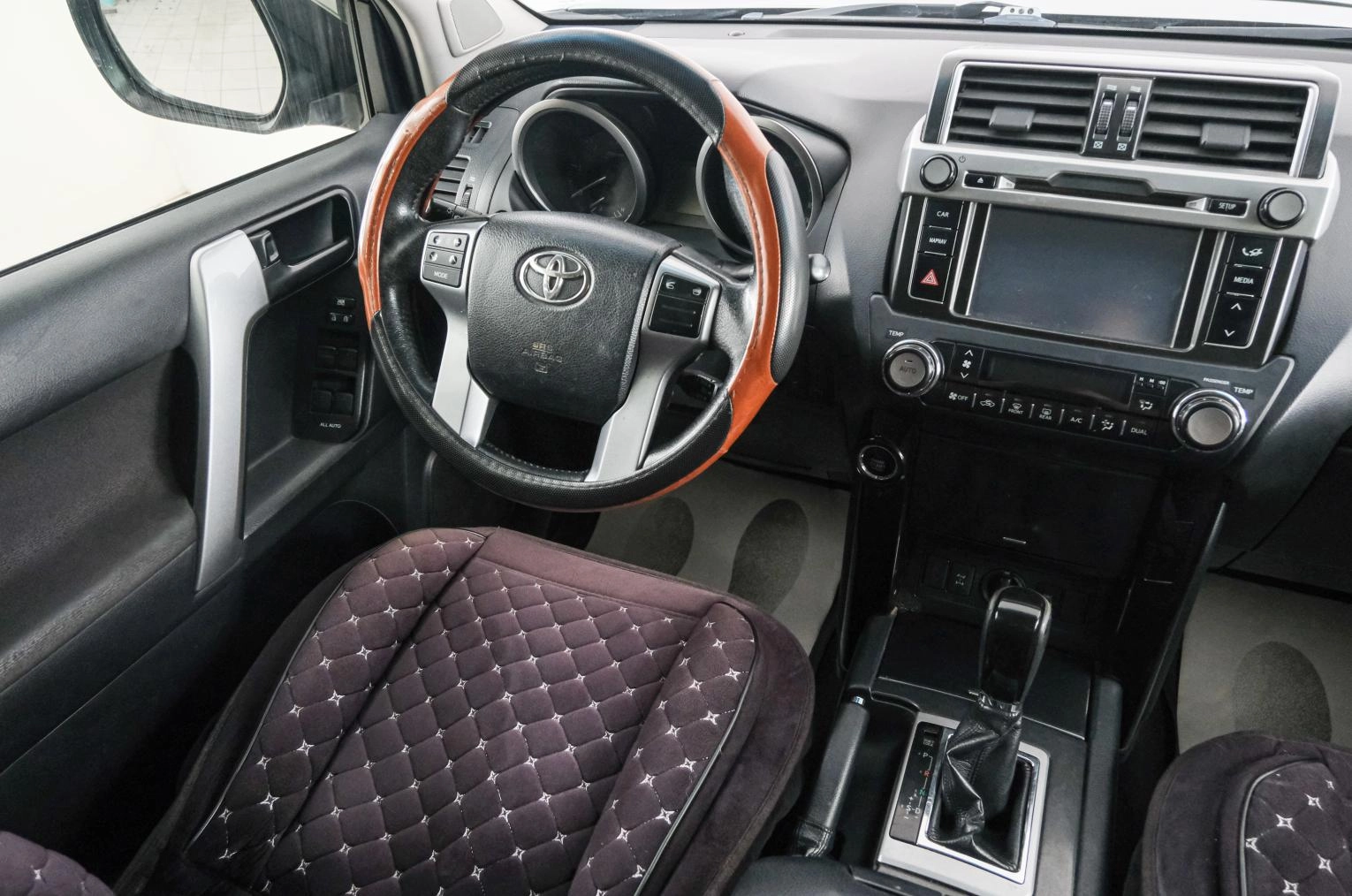 Toyota Land Cruiser Prado 9 из 24