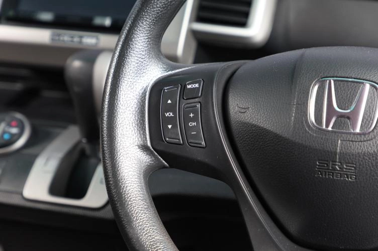 Honda Freed 12 из 17