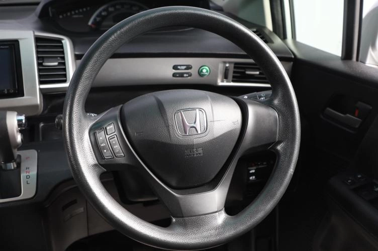 Honda Freed 11 из 17