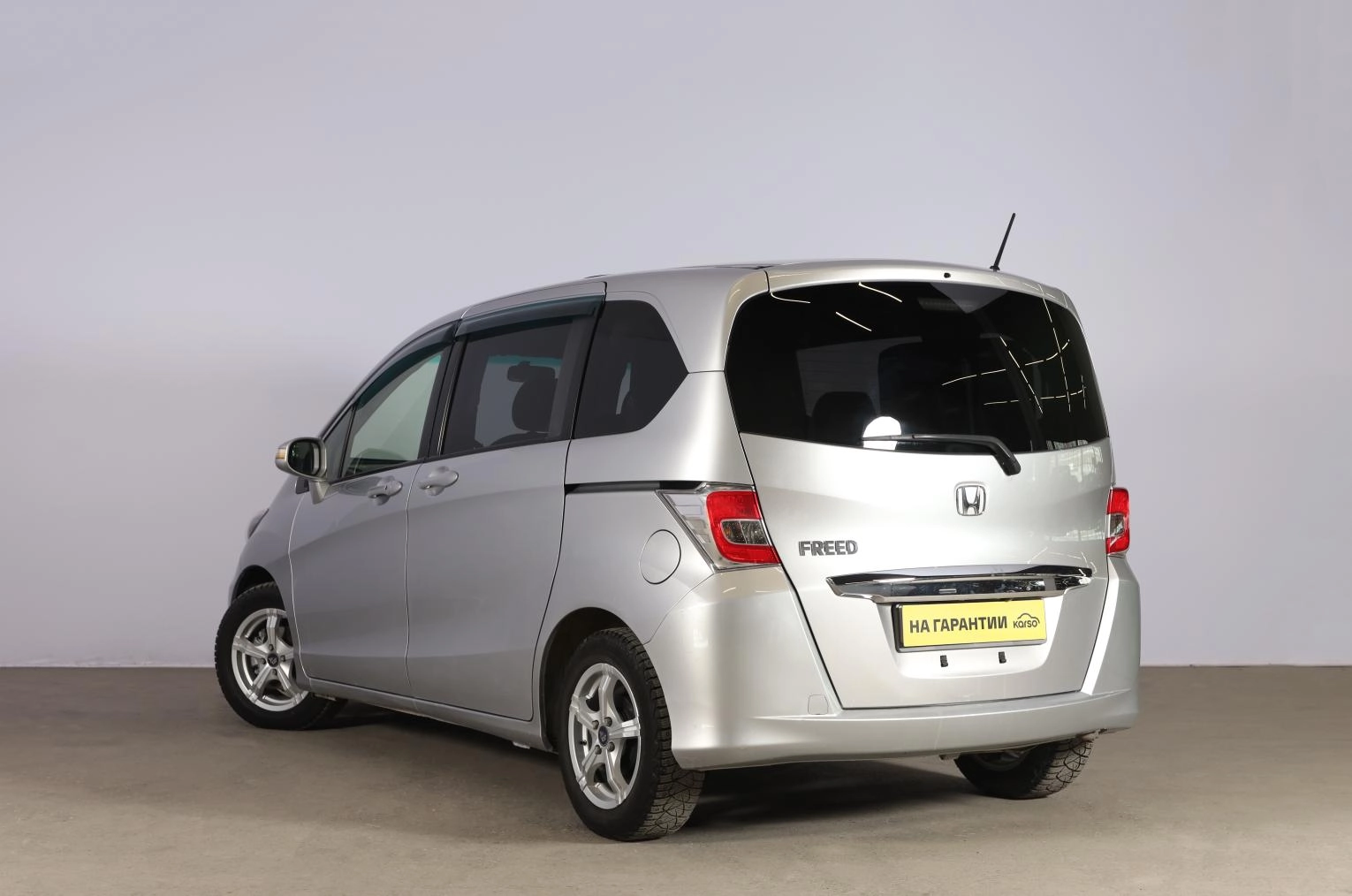 Honda Freed 4 из 17