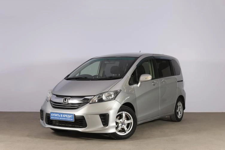 Honda Freed 3 из 6