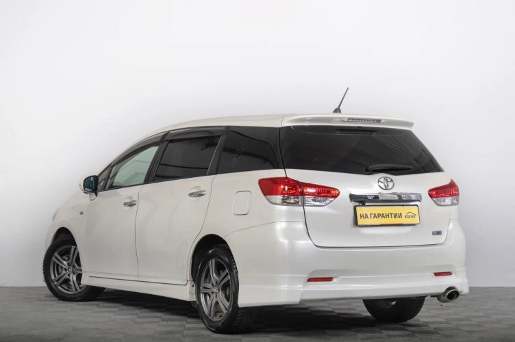 Toyota Wish 5 из 6