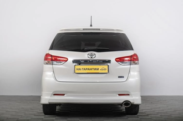 Toyota Wish 4 из 6