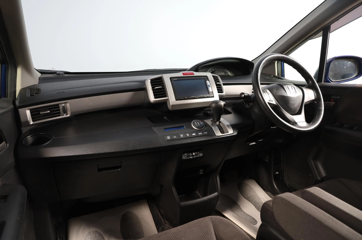 Honda Freed 7 из 17