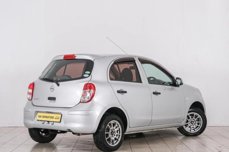 Nissan March 6 из 6