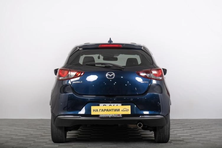 Mazda 2 4 из 6