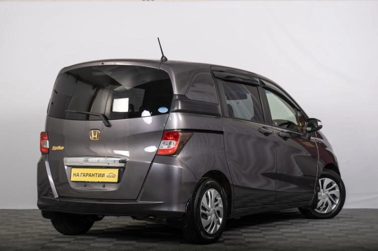Honda Freed 6 из 6