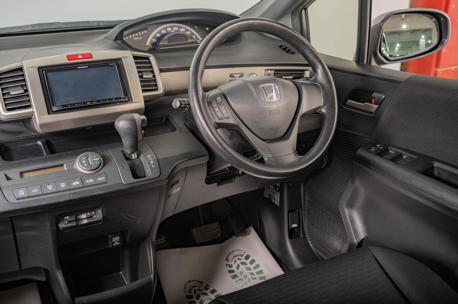 Honda Freed 10 из 18