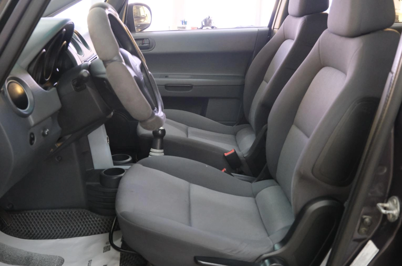 Mitsubishi Colt 7 из 20