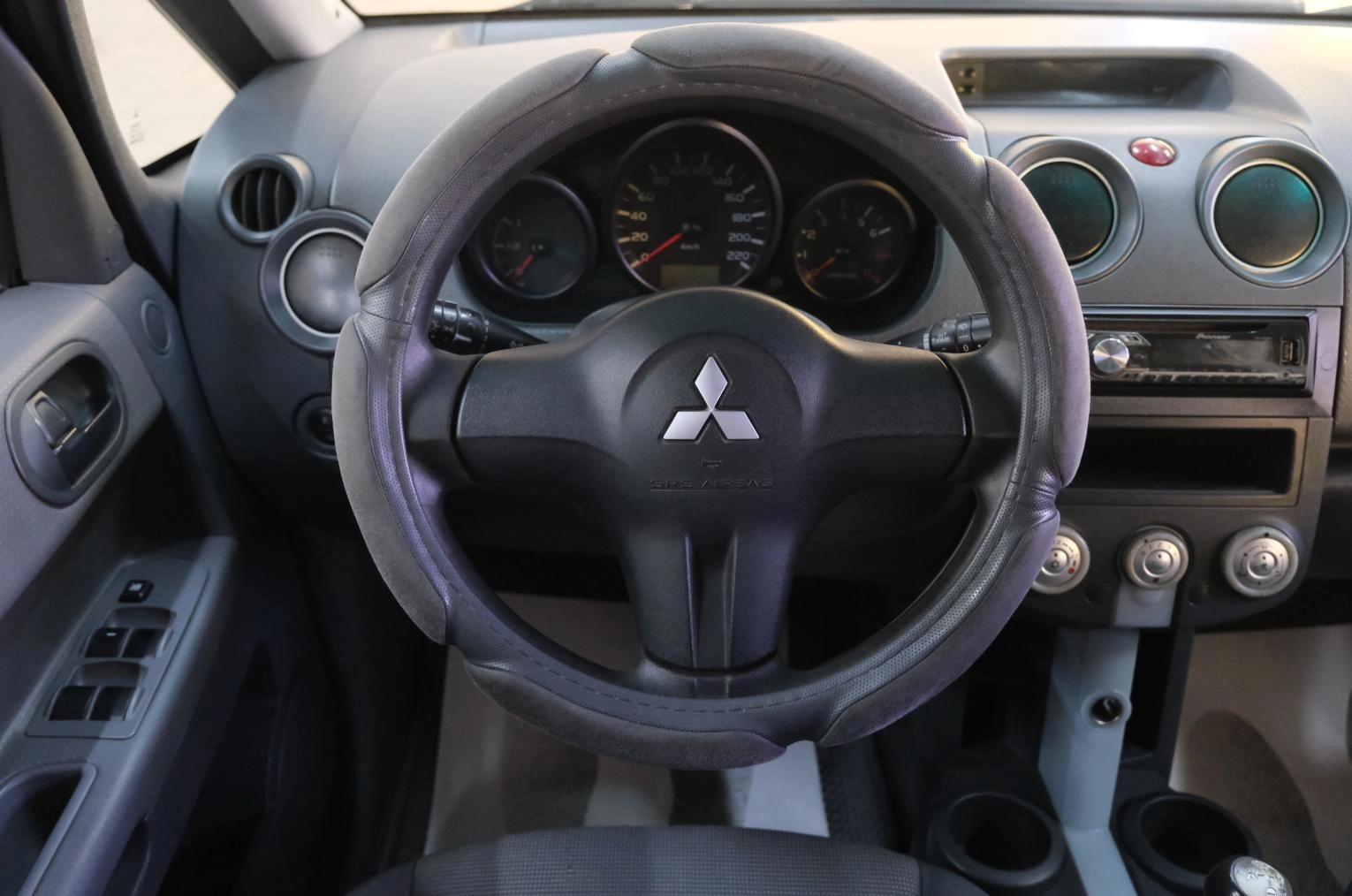 Mitsubishi Colt 11 из 20