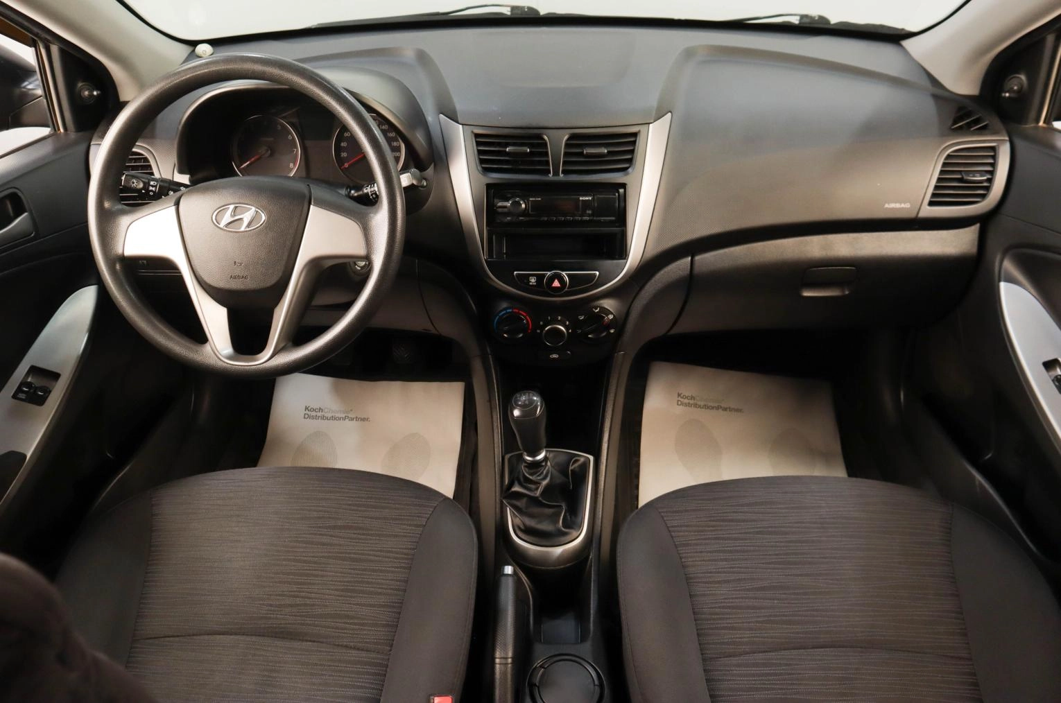 Hyundai Solaris 9 из 15