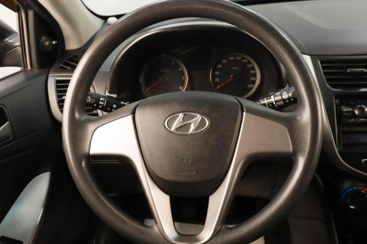 Hyundai Solaris 11 из 15