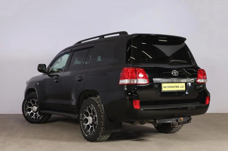 Toyota Land Cruiser 6 из 6