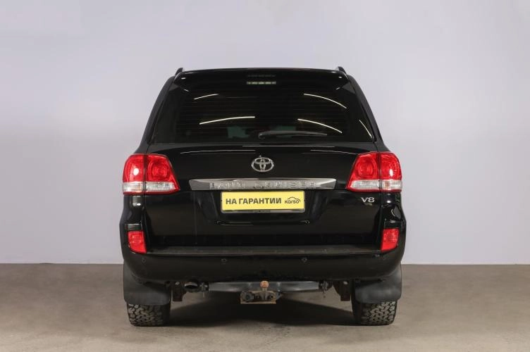 Toyota Land Cruiser 5 из 6
