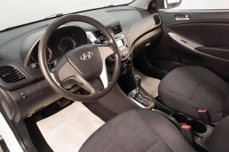 Hyundai Solaris 8 из 16