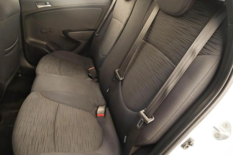 Hyundai Solaris 16 из 16