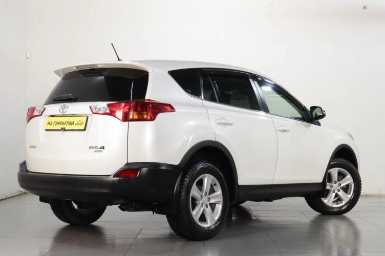 Toyota RAV4 4 из 22