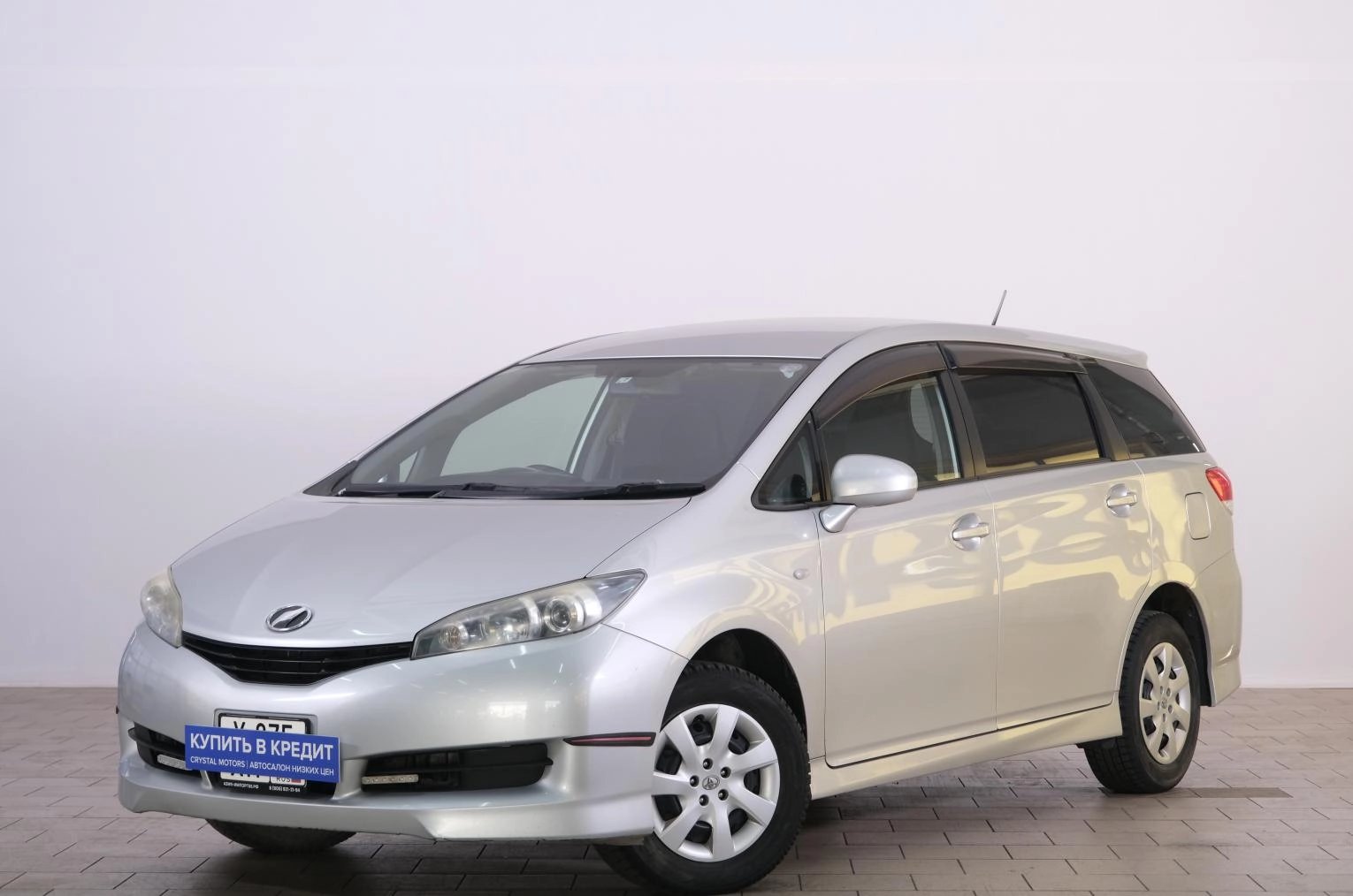 Toyota Wish 2 из 19