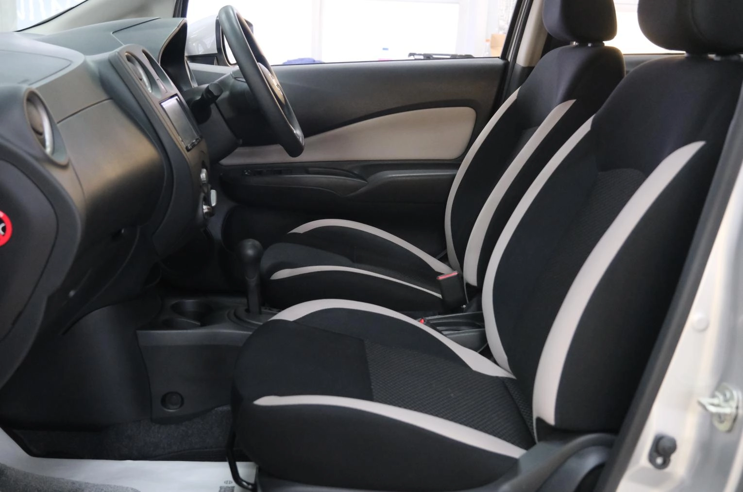 Nissan Note 18 из 21