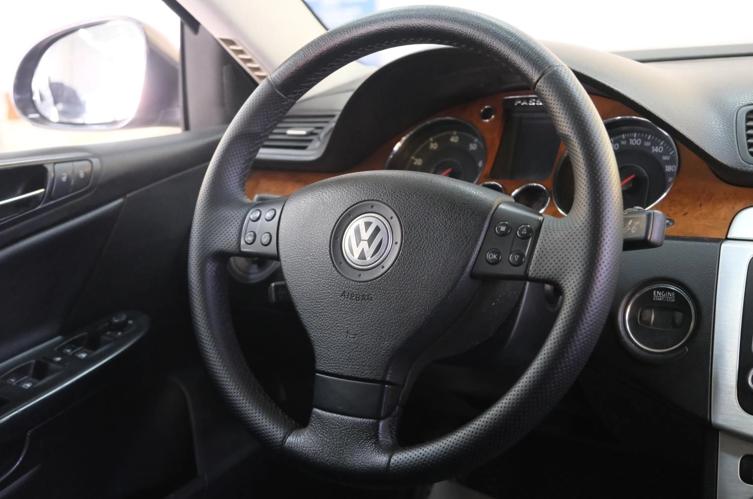 Volkswagen Passat 15 из 25