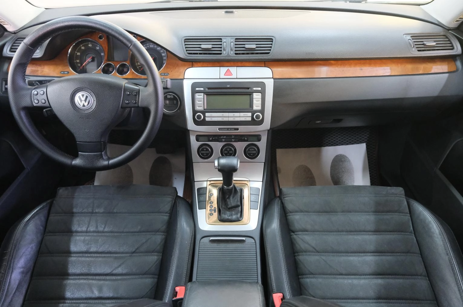 Volkswagen Passat 16 из 25