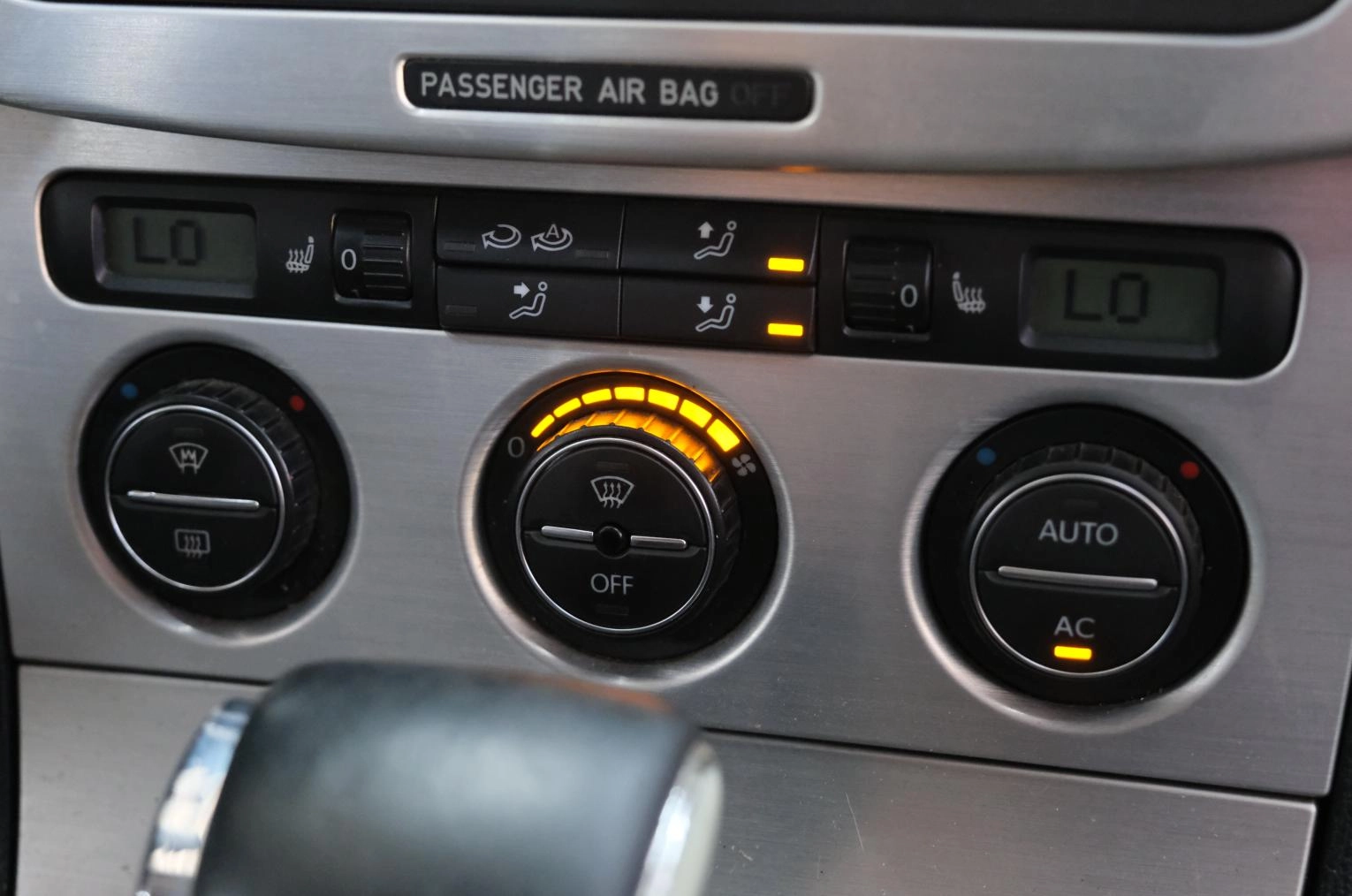 Volkswagen Passat 18 из 25