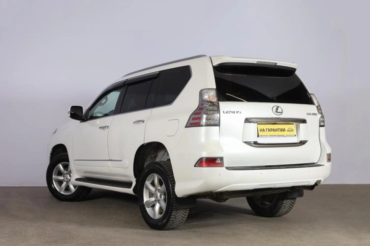 Lexus GX 6 из 6