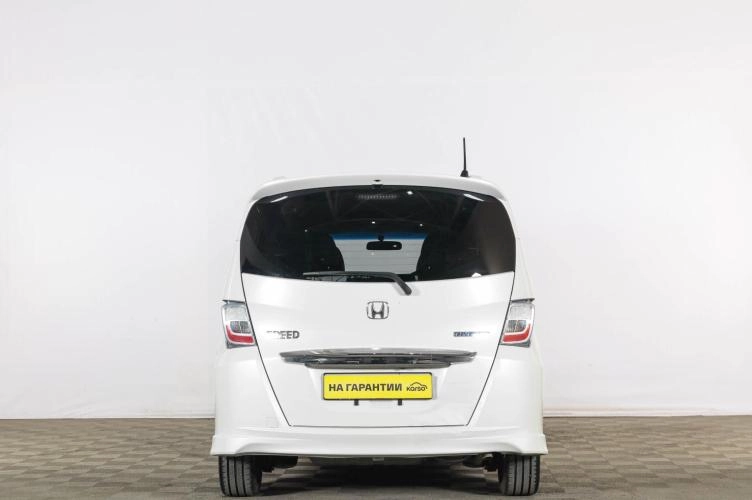 Honda Freed 5 из 6